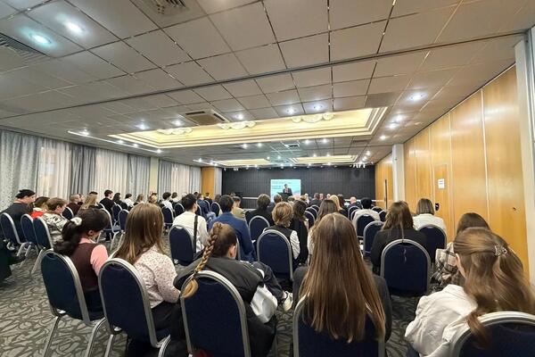 СТУДЕНТЫ ИСИР ЮФУ ПРИНЯЛИ УЧАСТИЕ В РАБОТЕ МЕЖДУНАРОДНОЙ НАУЧНО-ПРАКТИЧЕСКОЙ КОНФЕРЕНЦИИ «РУССКИЙ МИР И СЛАВЯНСКАЯ ГЕОПОЛИТИКА»