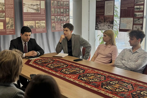 СТУДЕНТЫ ИСИР ЮФУ ПОБЫВАЛИ В ГОСТЯХ В НАХИЧЕВАНСКОЙ-НА-ДОНУ АРМЯНСКОЙ ОБЩИНЕ